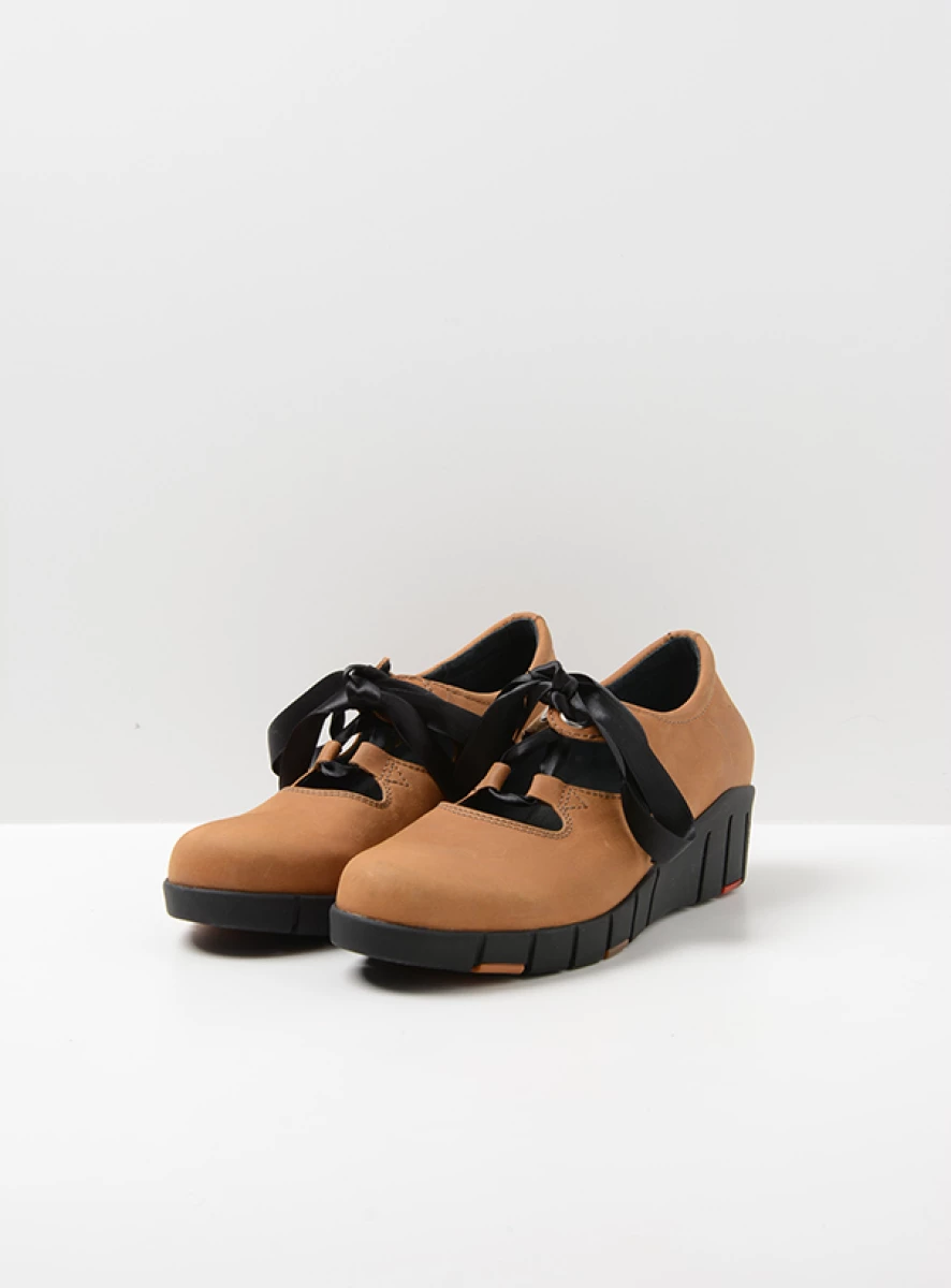 Wolky Boston Lage Veterschoen Met Sleehak