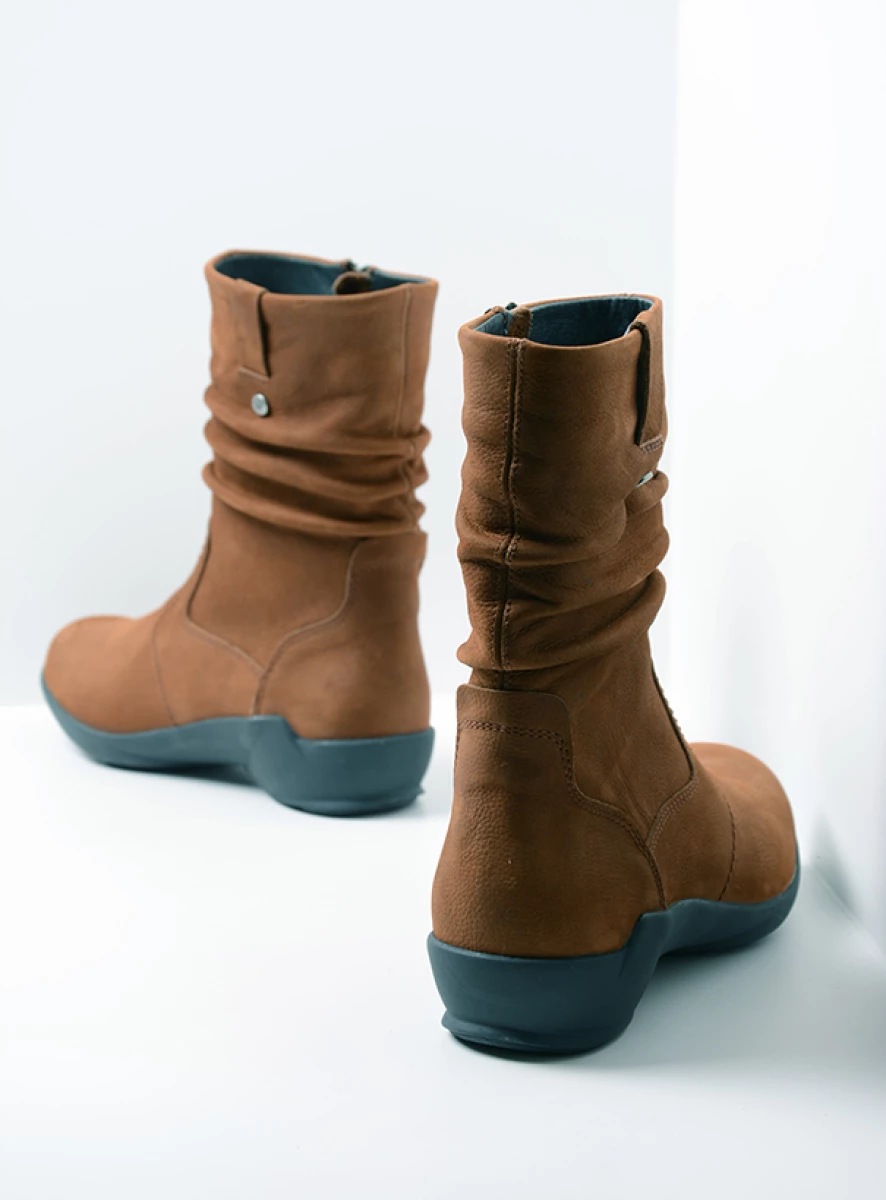 Wolky Luna Laarsje Met Geplooide Schacht