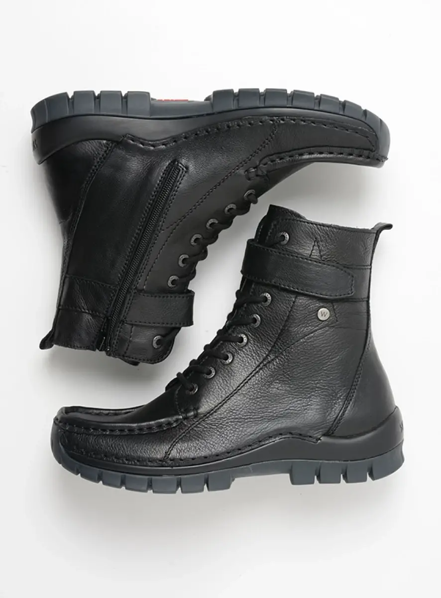 Wolky Reach Hoge Veterboot Met Eigenwijs Uiterlijk