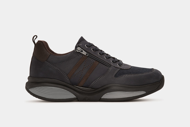 xsensible Met stijl en klasse De perfecte sneaker voor alle actieve mannen. De schoenen met SWX-zolen bieden extra demping en zorgen voor een optimale afwikkeling van de voet. Streepdetails in contrasterende kleuren zorgen voor