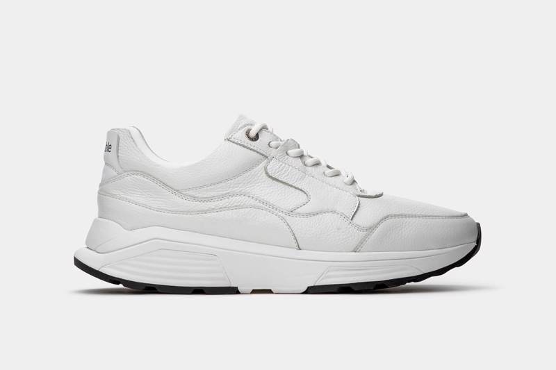 xsensible Voor de hoogste eisen Effen of met subtiele colourblocking – deze elegante sneakers uit de Next Generation-lijn gaan net zo goed samen met een sportieve als een wat formelere look. Het wat slankere gestroomlijnde mod