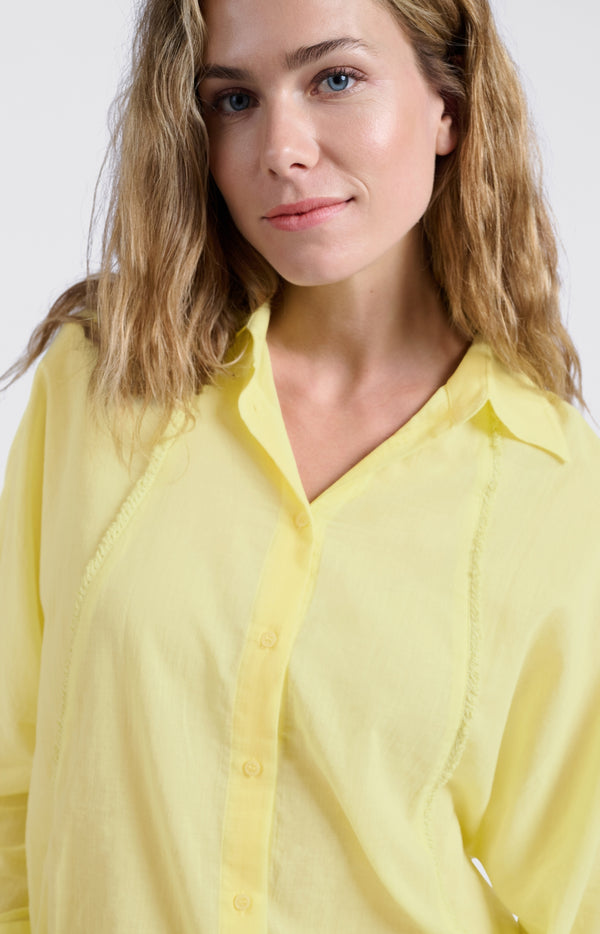 Yaya Blouse Met Subtiele Stikdetails Lemon Grass Yellow