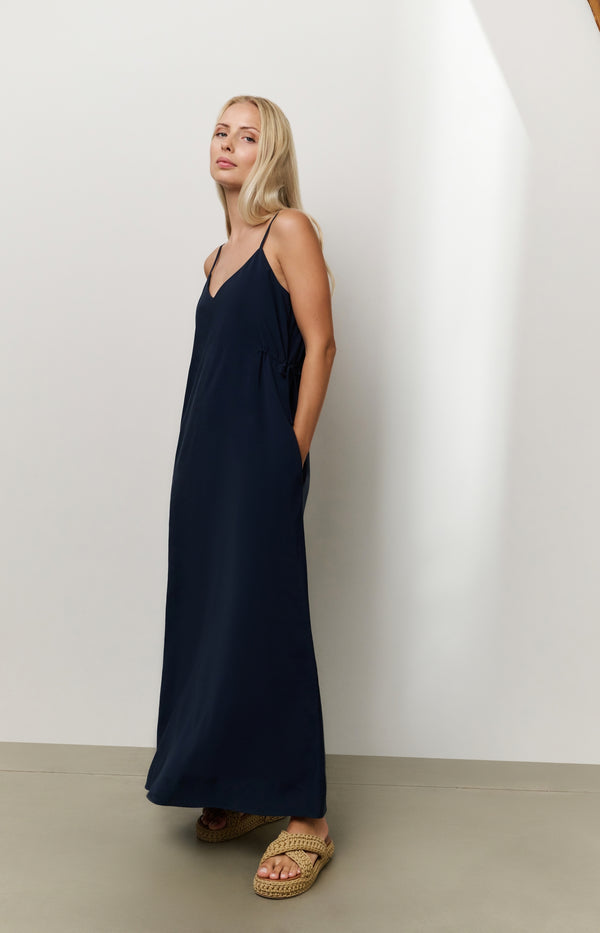 yaya Lange jurk met spaghettibandjes en strikkoorden Total Eclipse Blue