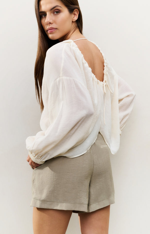 yaya Luchtige top met crinkle stof en open rug Off White