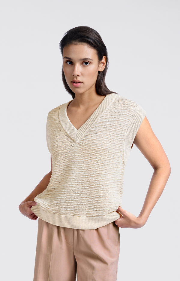 Yaya Mouwloze Gebreide Top Met Textuur En V-hals Rainy Day Beige