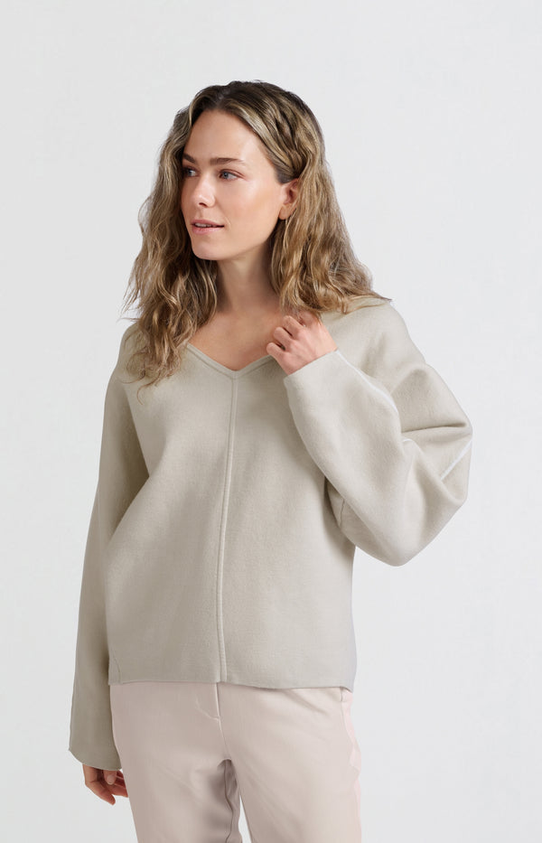 Yaya Oversized Trui Met V-hals En Lange Mouwen Pumice Stone Beige
