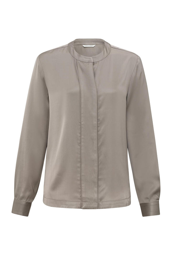 Yaya Satijnen Blouse Met Lange Mouwen Ronde Hals En Knopen Moon Rock Dark Sand