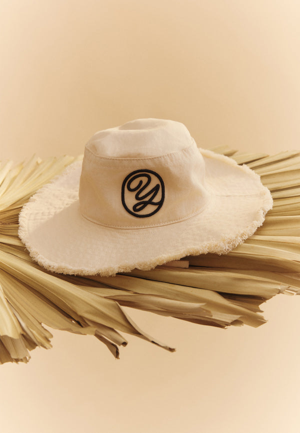 yoek Bucket hat met YOEK logo - ecru