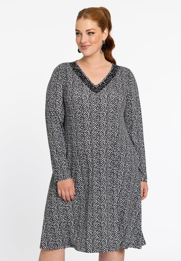 yoek Dress A-line NOVA - Zwart