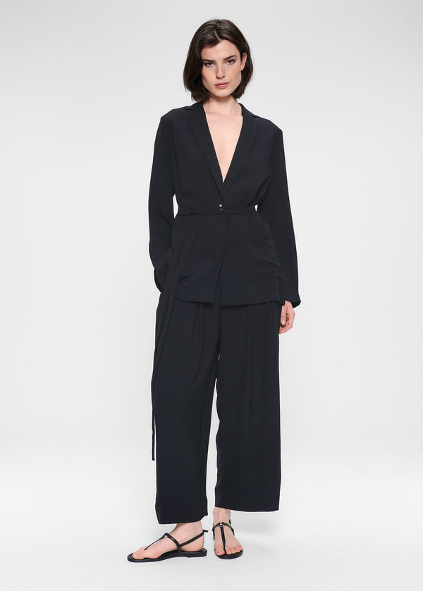 zenggi FLUID CRÊPE LOOSE JACKET BLACK