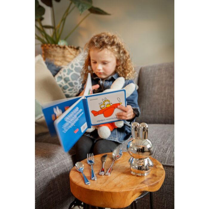 zilverstad Kinderbestek nijntje voertuigen 4-delig RVS met voorleesboekje nijntjes voertuigen