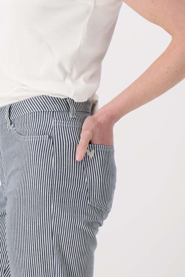 Zusss Streep Broek Stretch Flared Model Wit / Donkerblauw