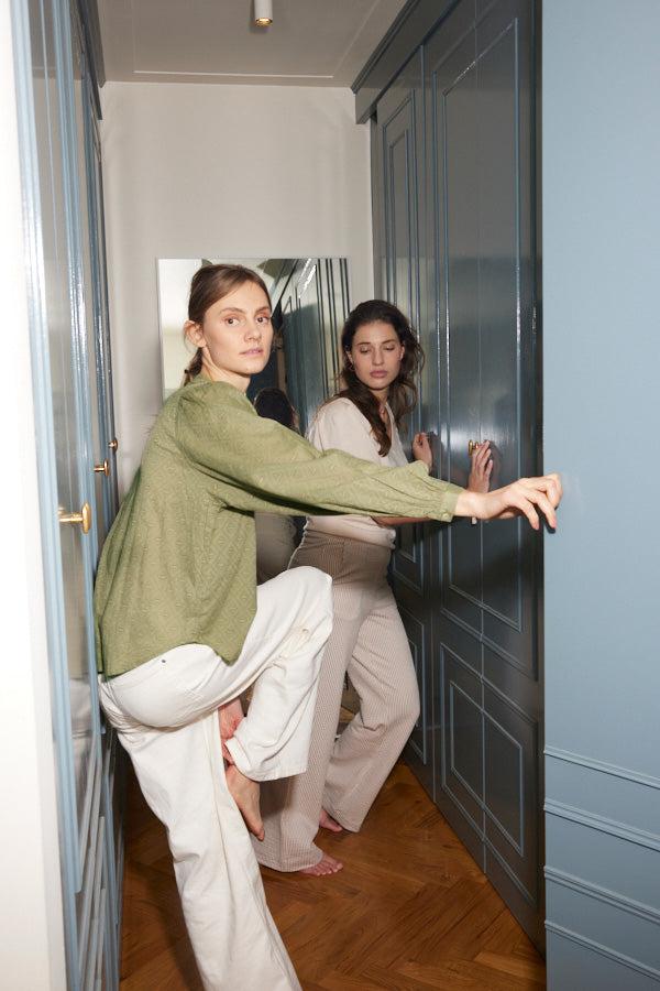 zusss blouse in structuur lange mouw kaki