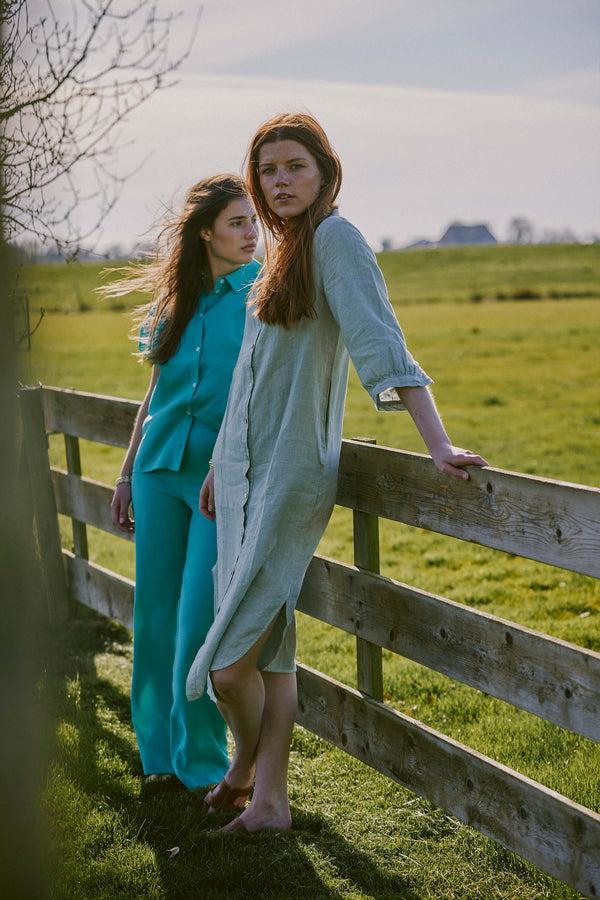 Zusss Lange Linnen Doorknoop Jurk Vergrijsd Blauw