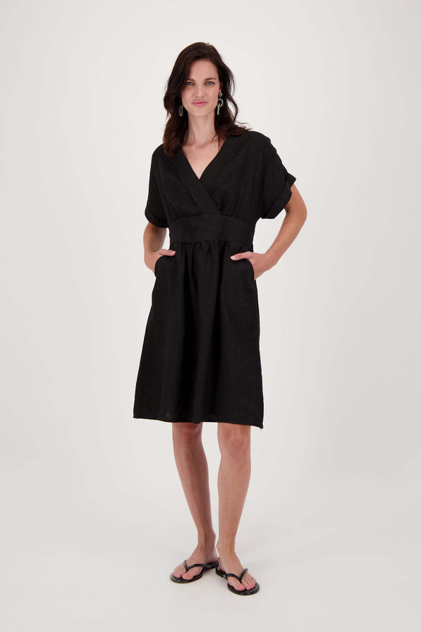 Zusss Linnen Overslag Jurk Zwart