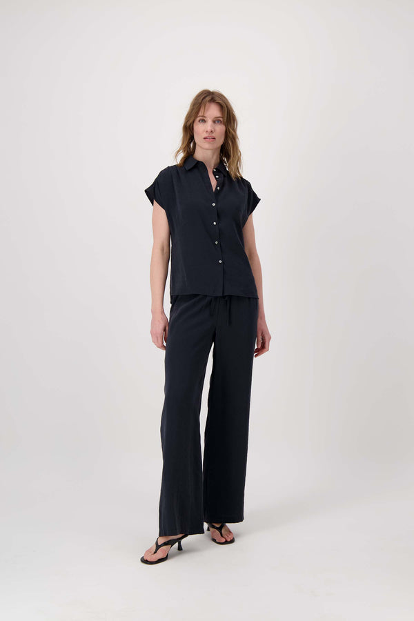 Zusss Modal Blouse Mouwloos Zwart