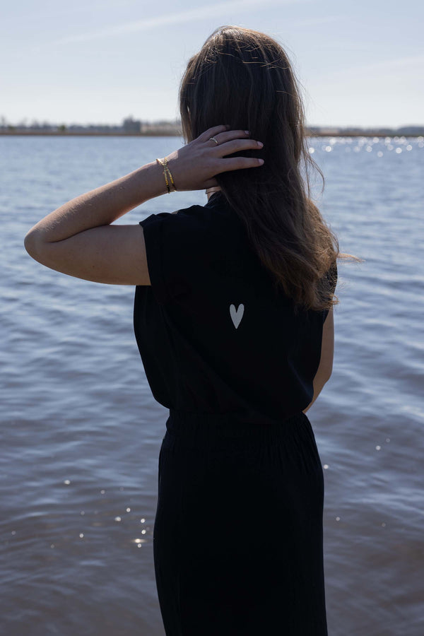 Zusss T-shirt Met Opgerolde Mouw Met Bisou Zwart