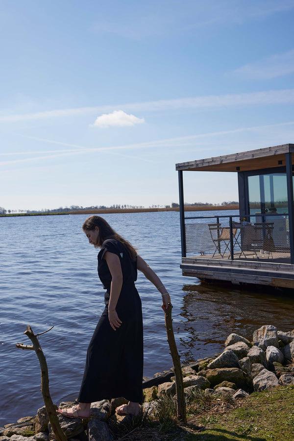 Zusss T-shirt Met Opgerolde Mouw Met Bisou Zwart